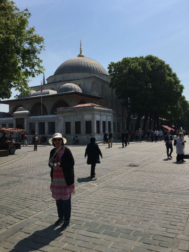 PHOTO-2018-04-27-13-59-52